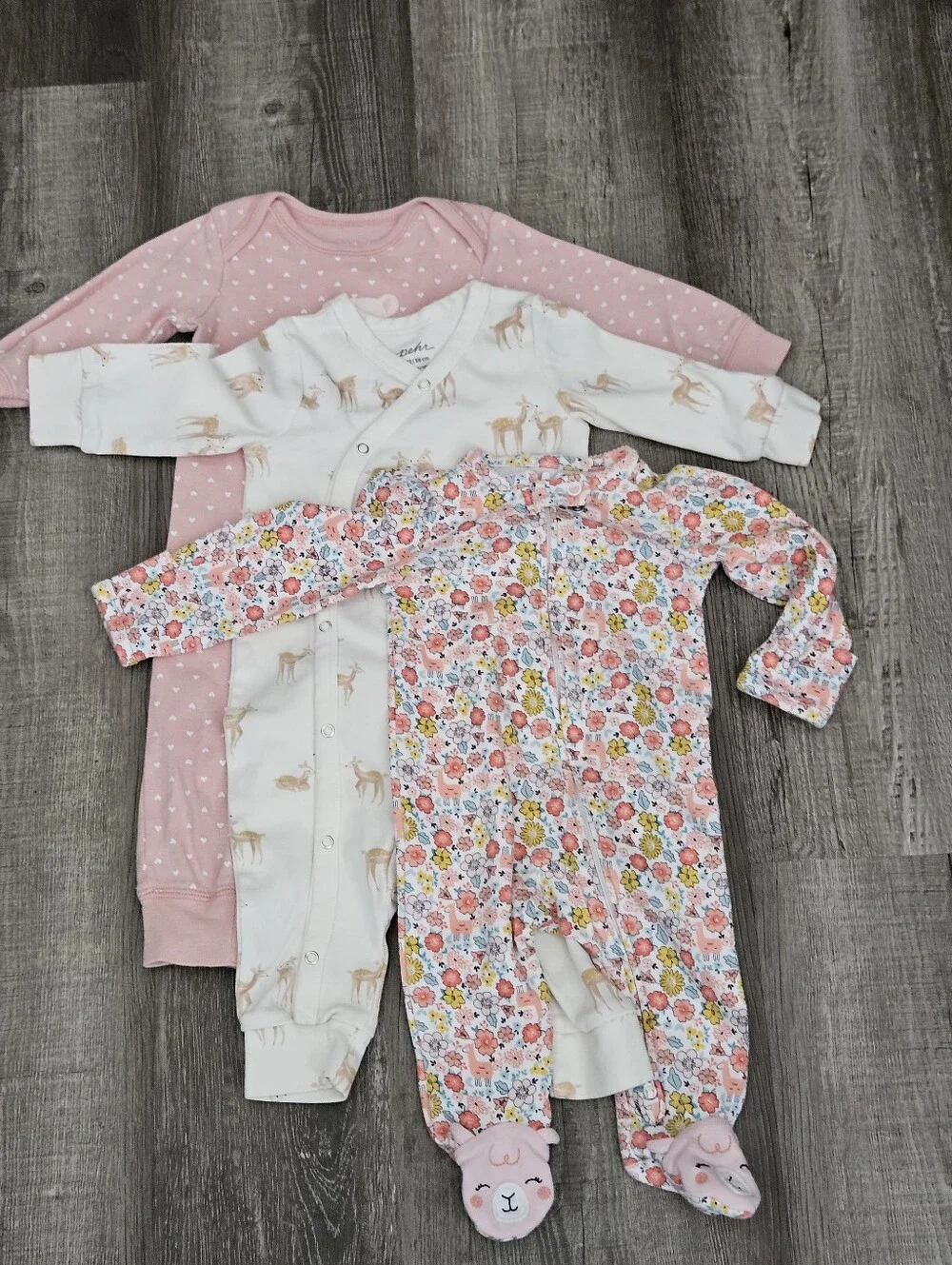 Baby Girl Bundle (3)pc Onsies Multisize 0-3M, 6-12M, 9M Carters, Pehr,Simple Joy